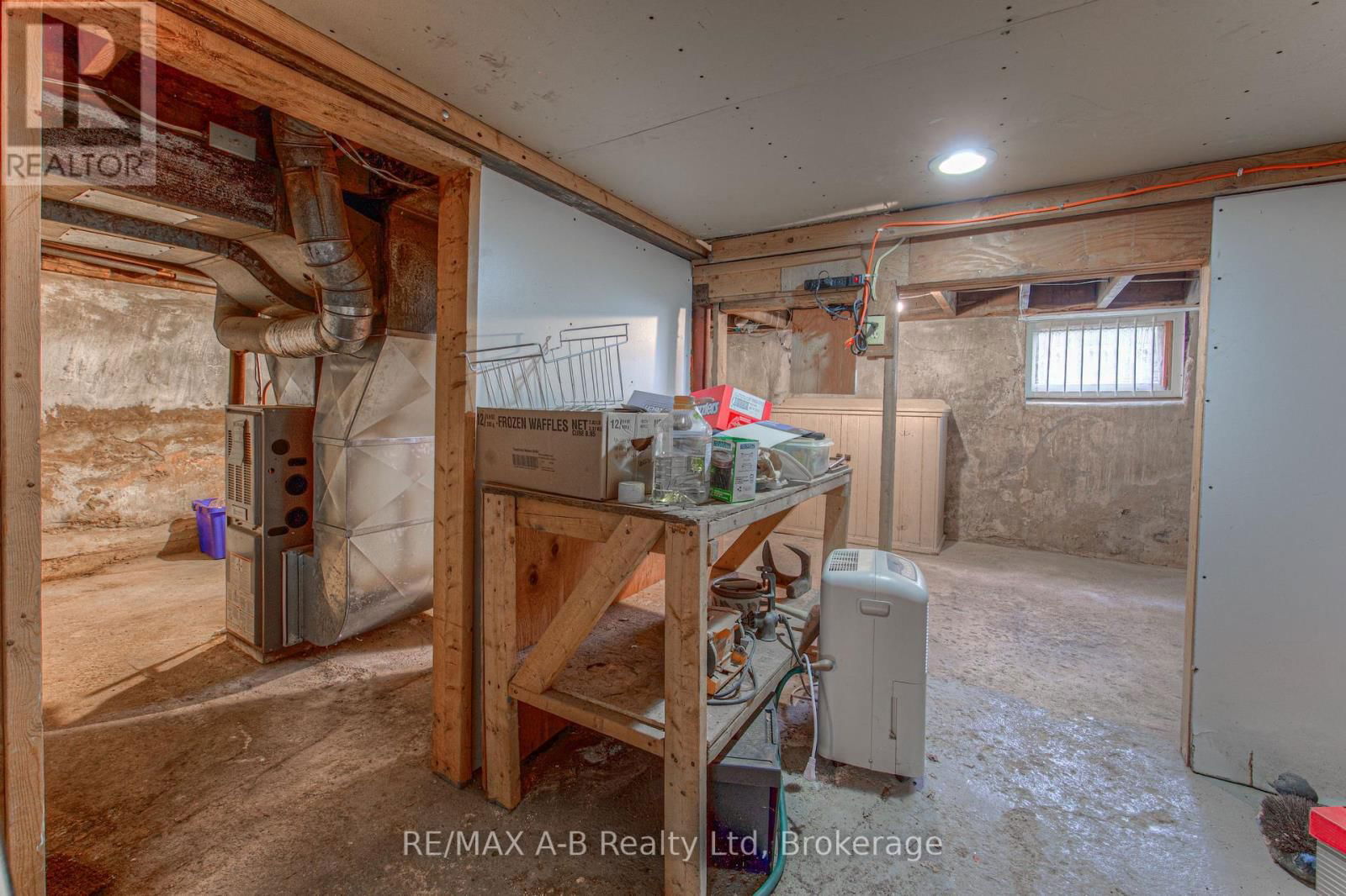 192 TAYLOR STREET Image 30