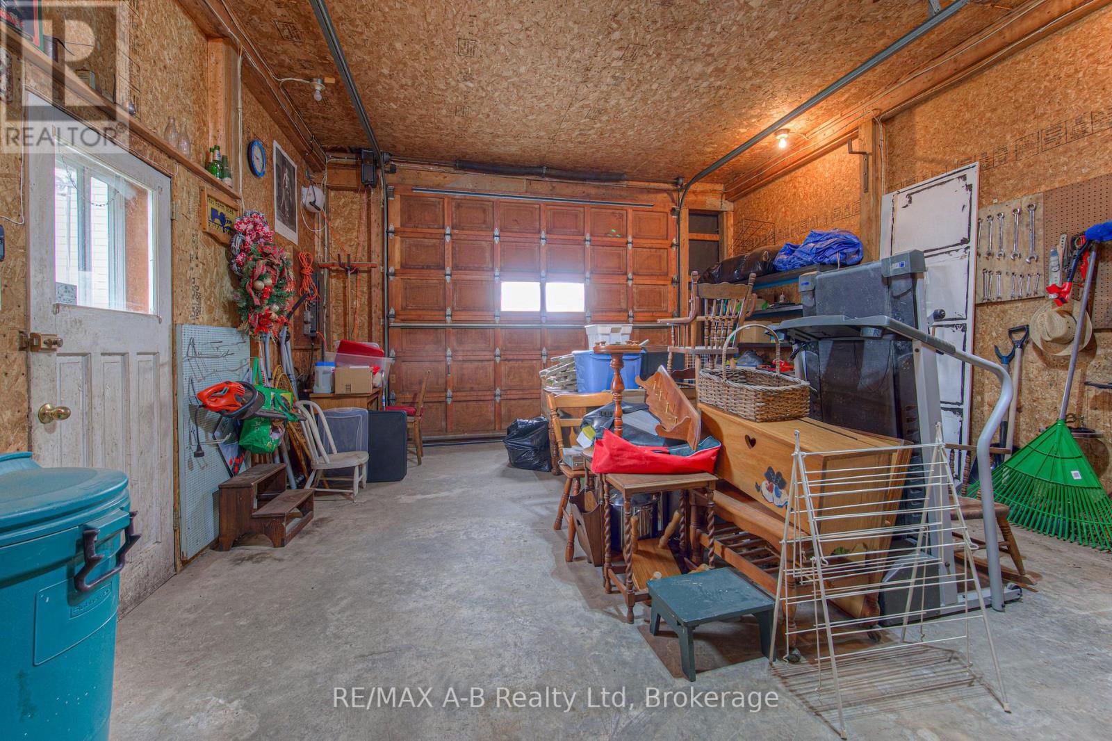 192 TAYLOR STREET Image 32