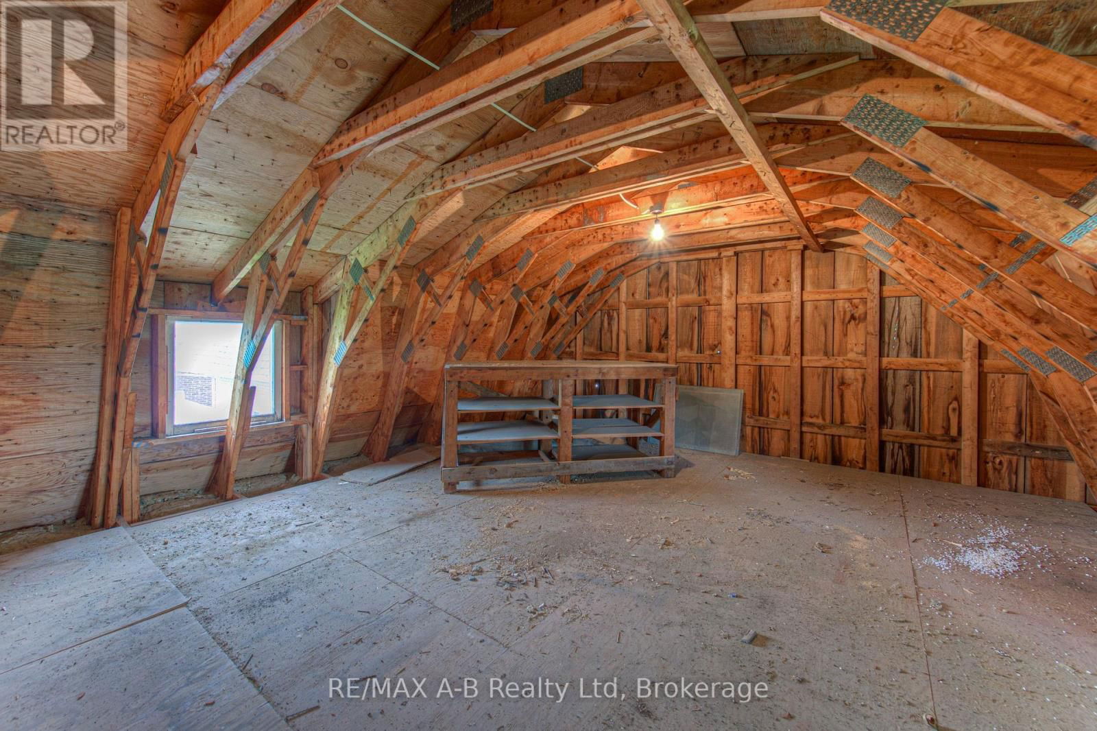 192 TAYLOR STREET Image 33