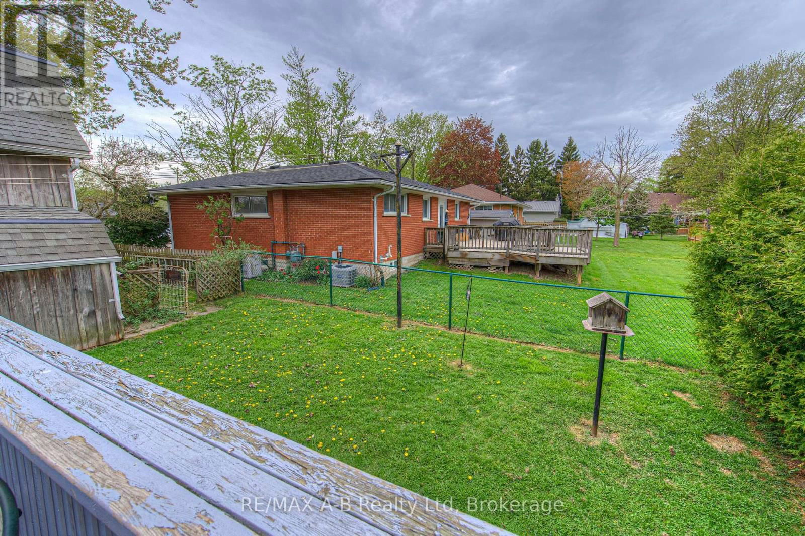 192 TAYLOR STREET Image 40