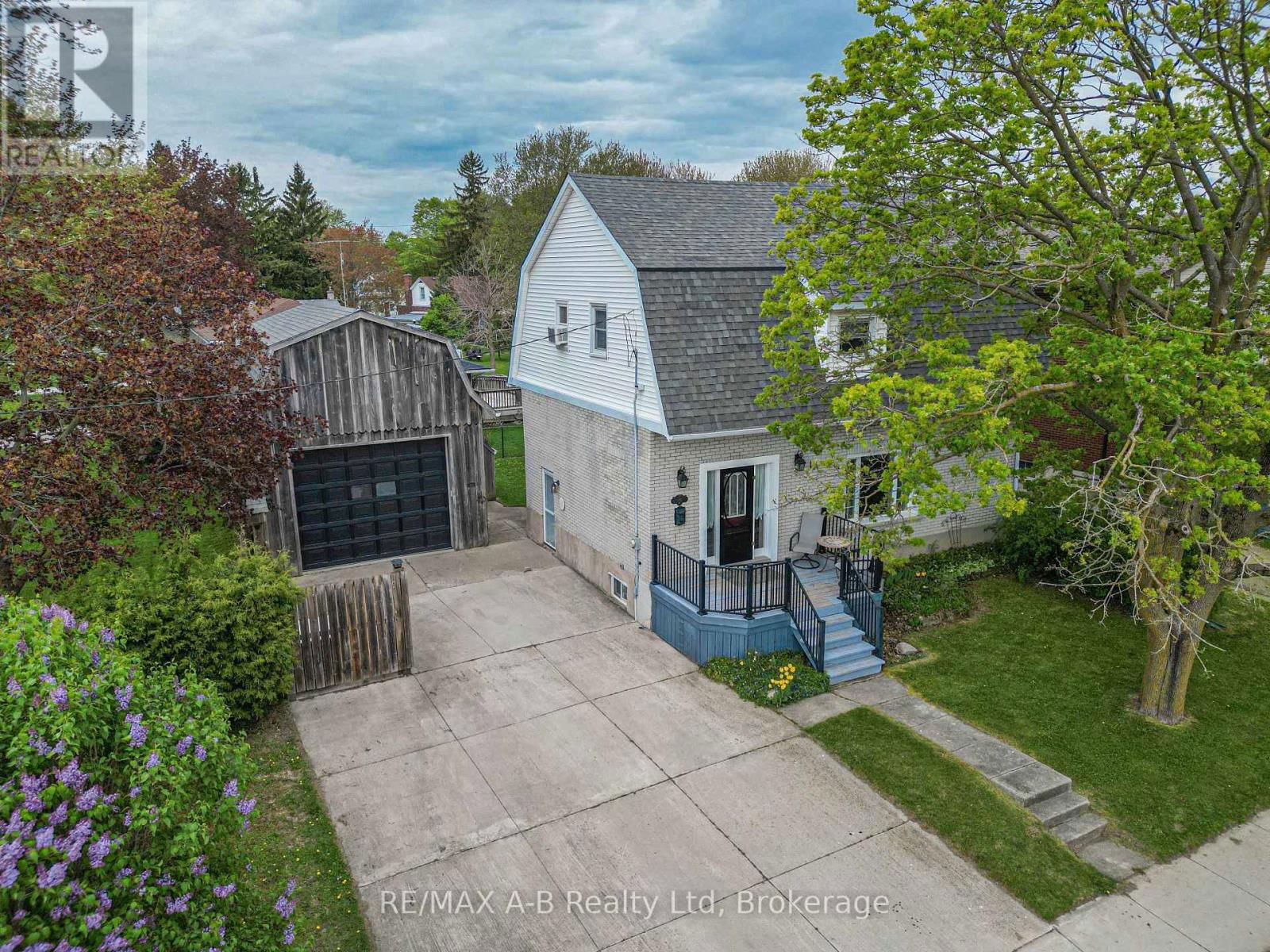 192 TAYLOR STREET Image 41