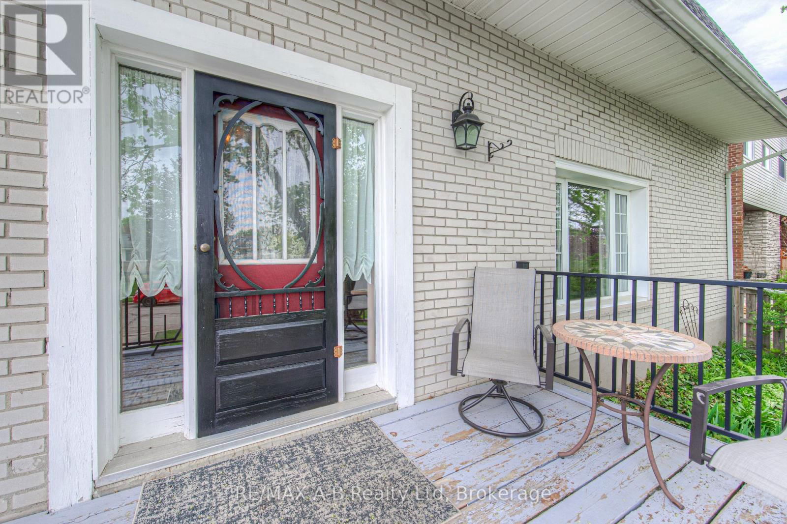 192 TAYLOR STREET Image 5