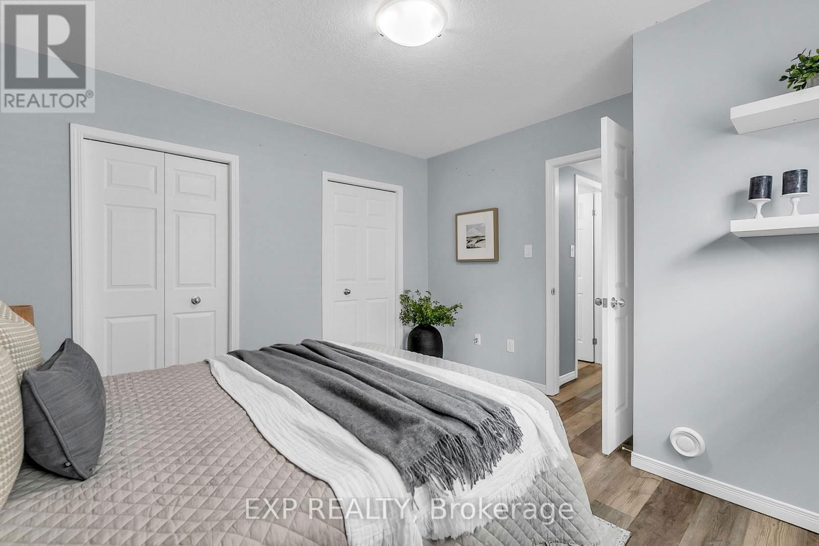 12C - 50 HOWE DRIVE Image 13