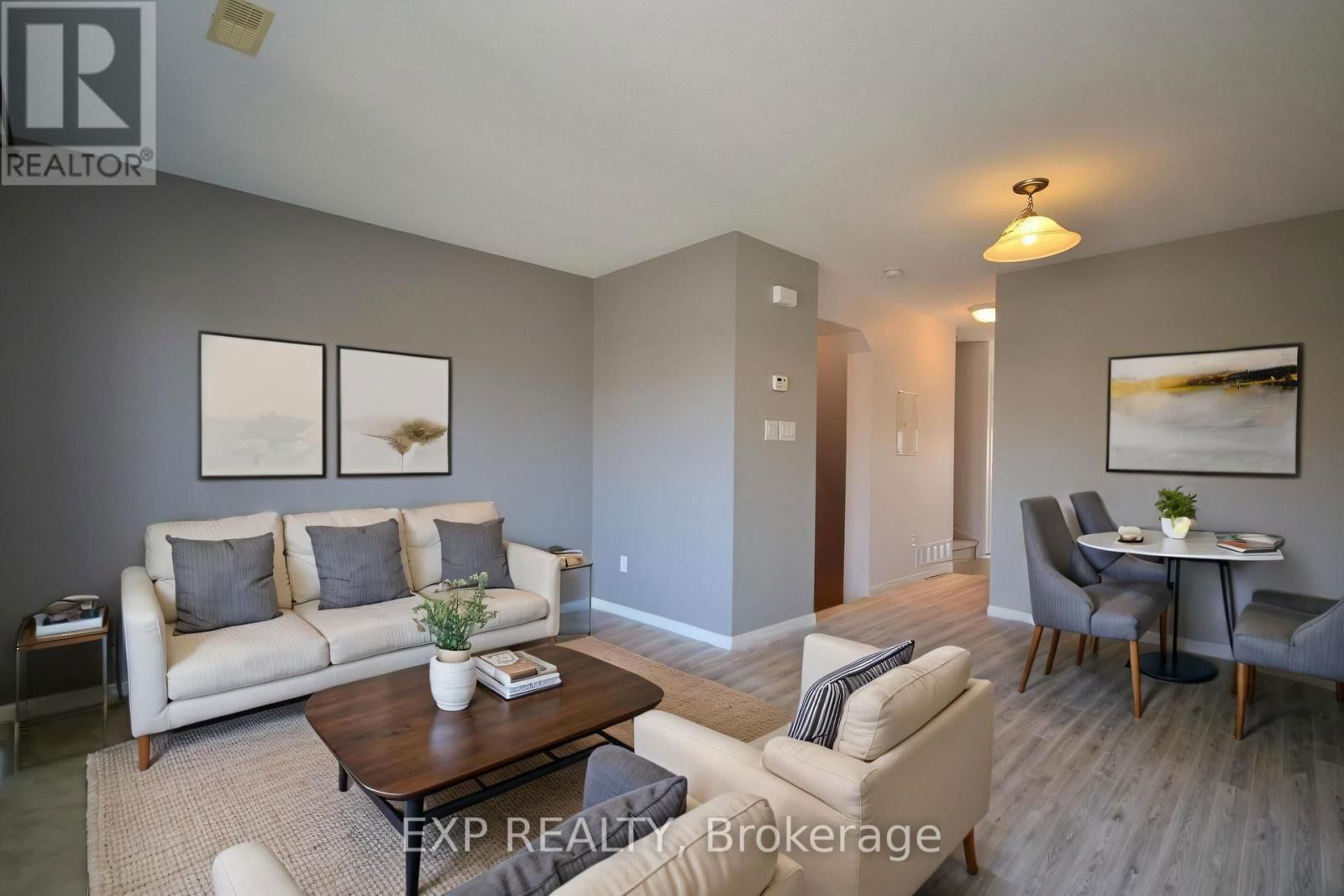 162 URBANCREST PRIVATE Image 3