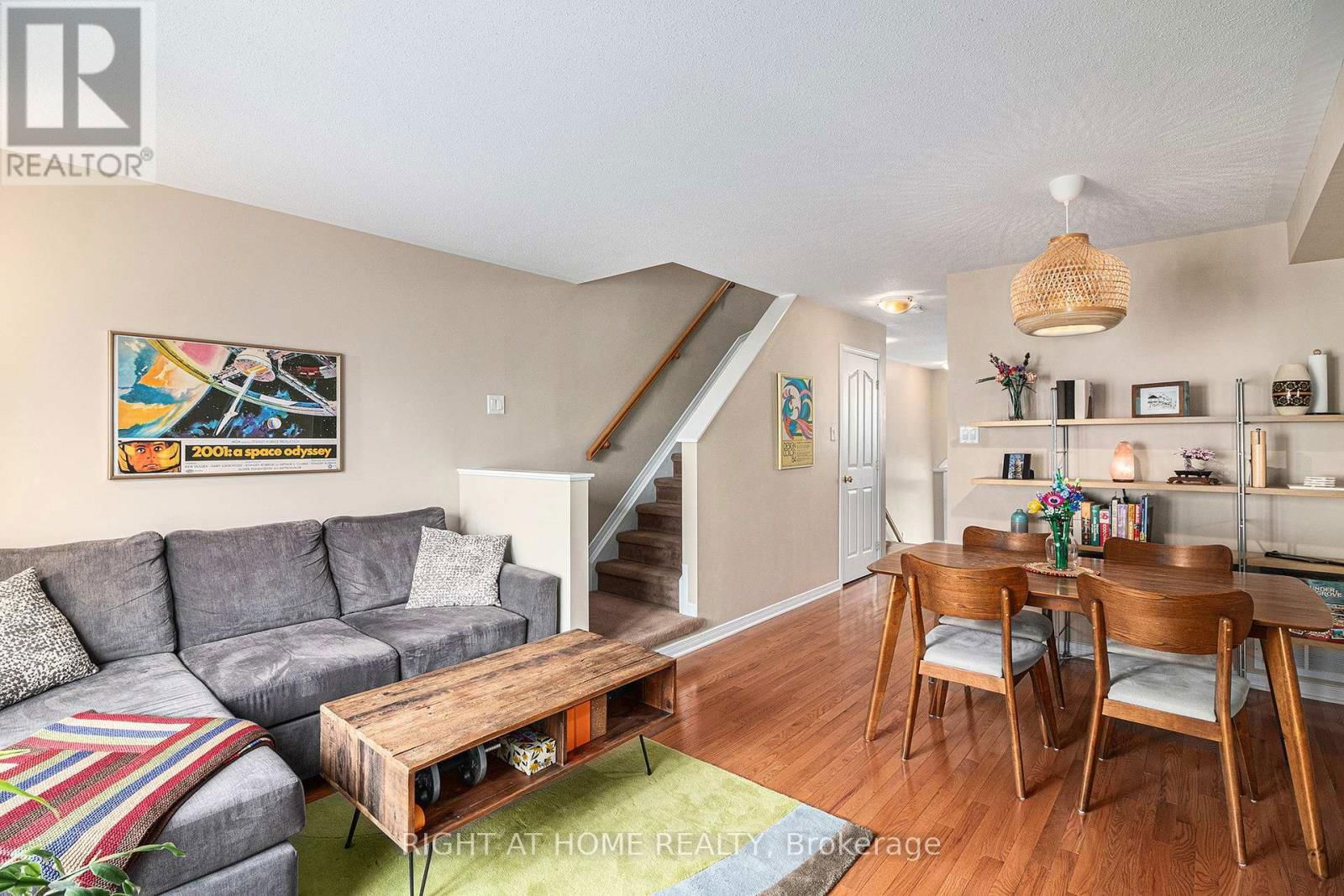72 JENSCOTT PRIVATE Image 9