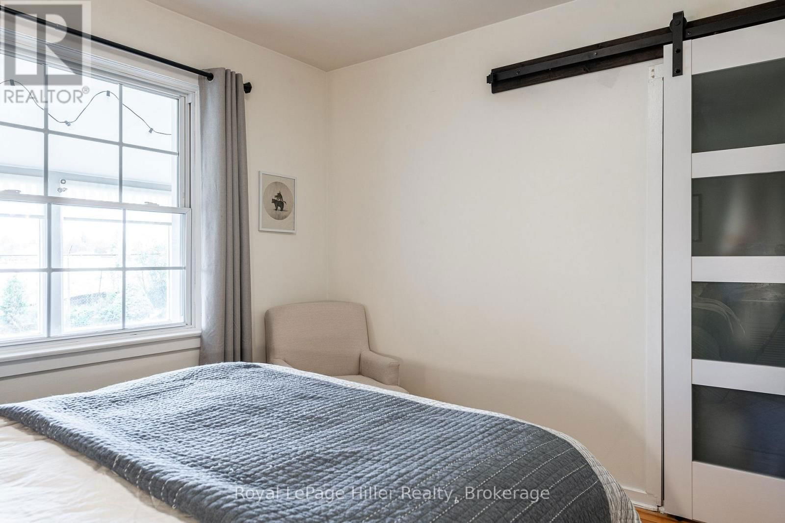 20 CORIANO STREET Image 22