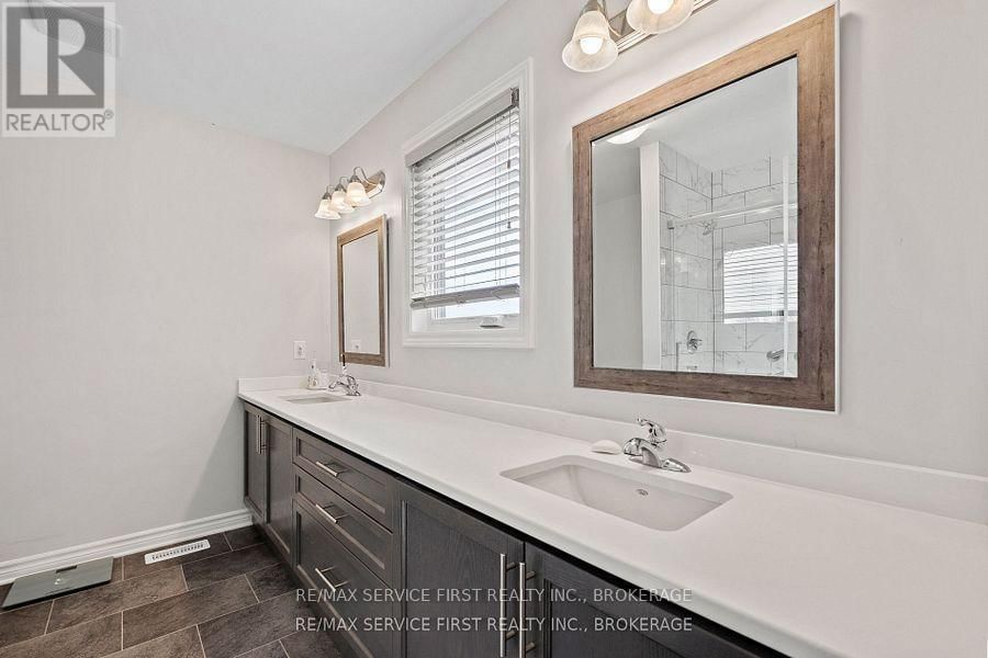 1349 OTTAWA STREET Image 35
