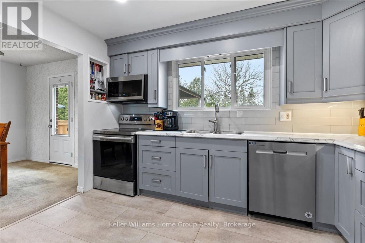 18 MATTHEW DRIVE Image 14