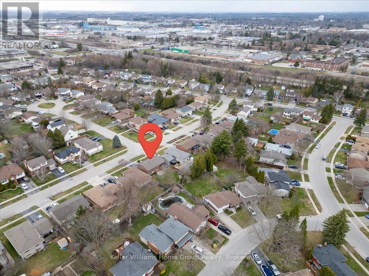 18 MATTHEW DRIVE Image 45
