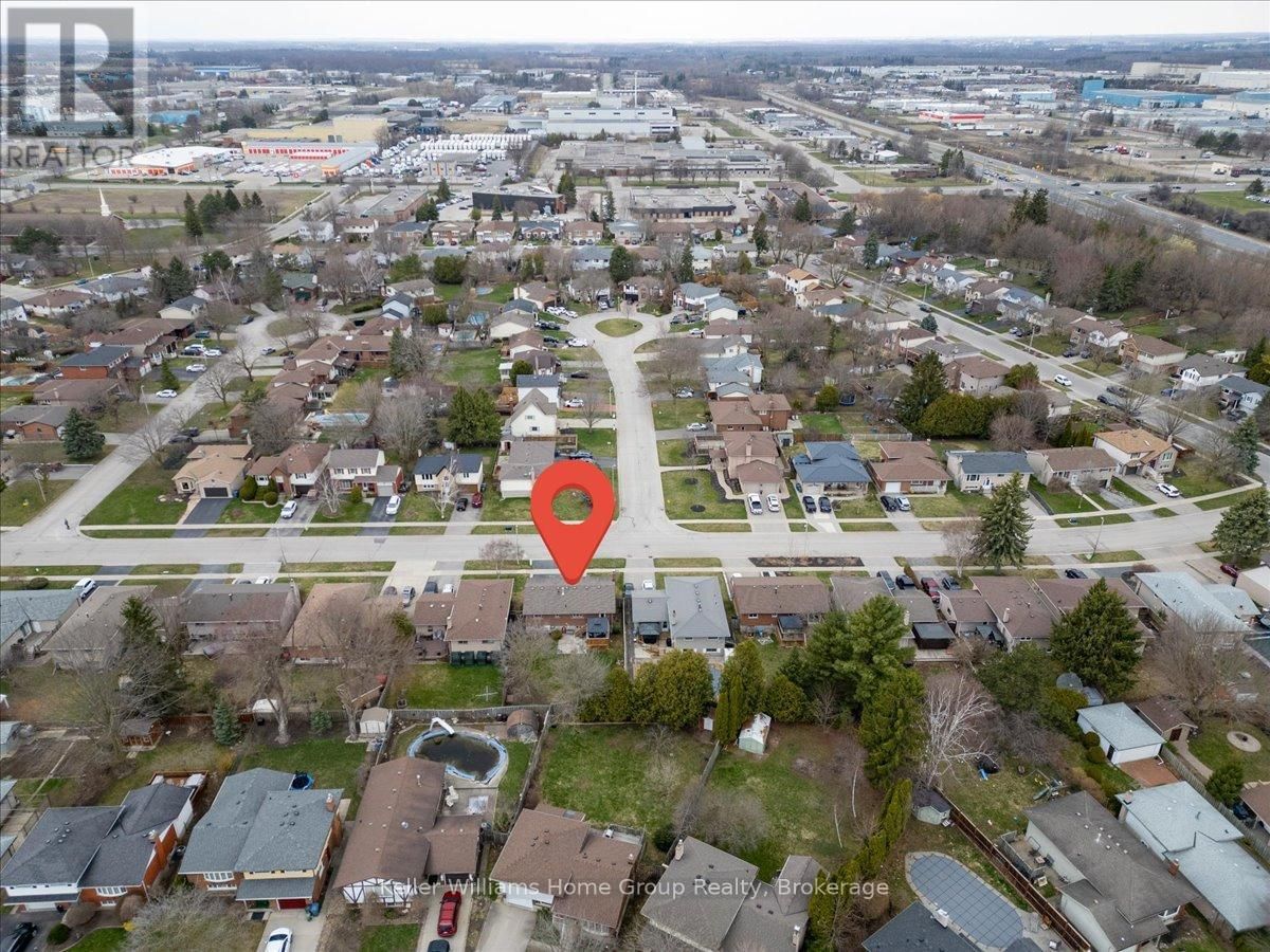 18 MATTHEW DRIVE Image 46