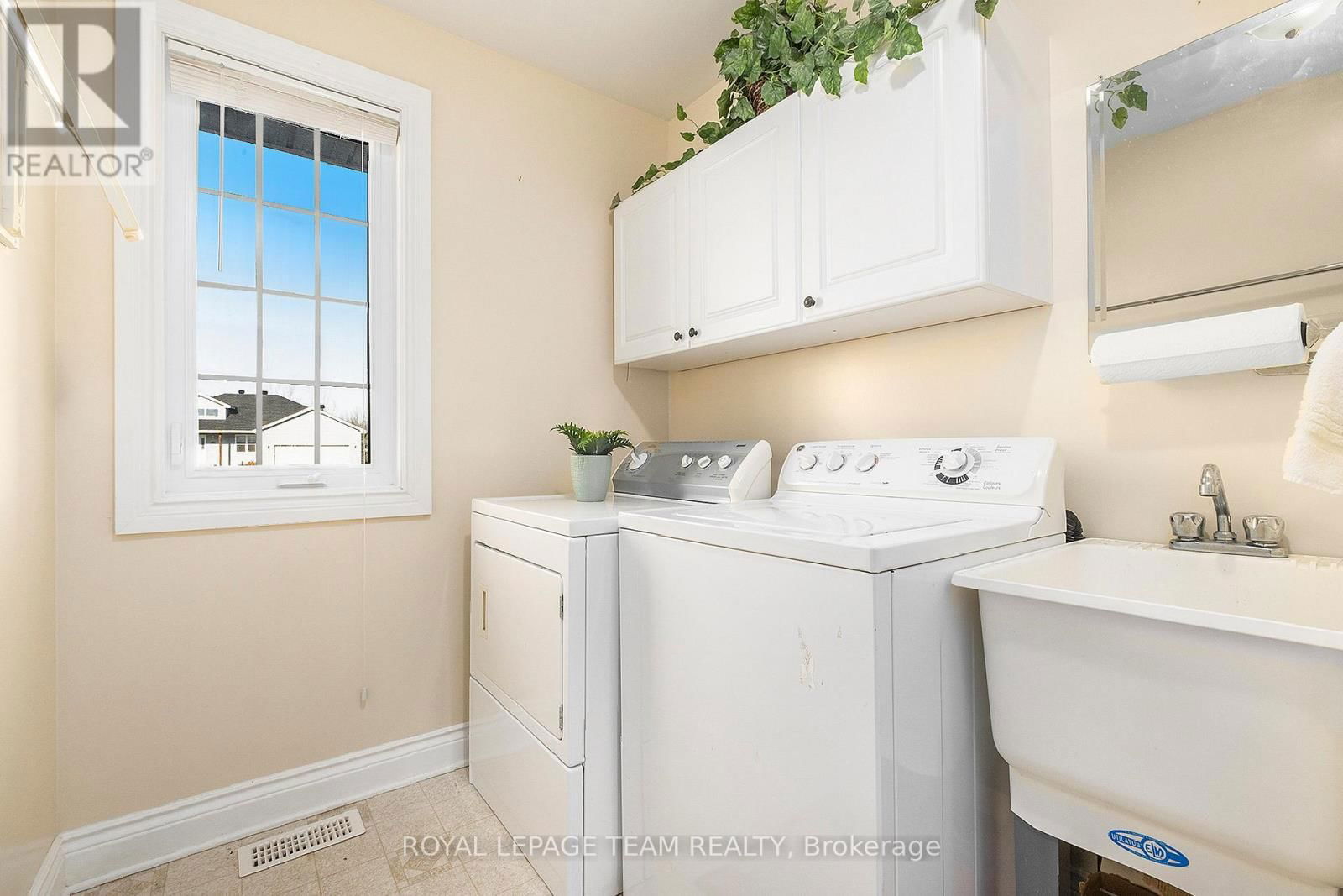 14 GARRISON DRIVE Image 27