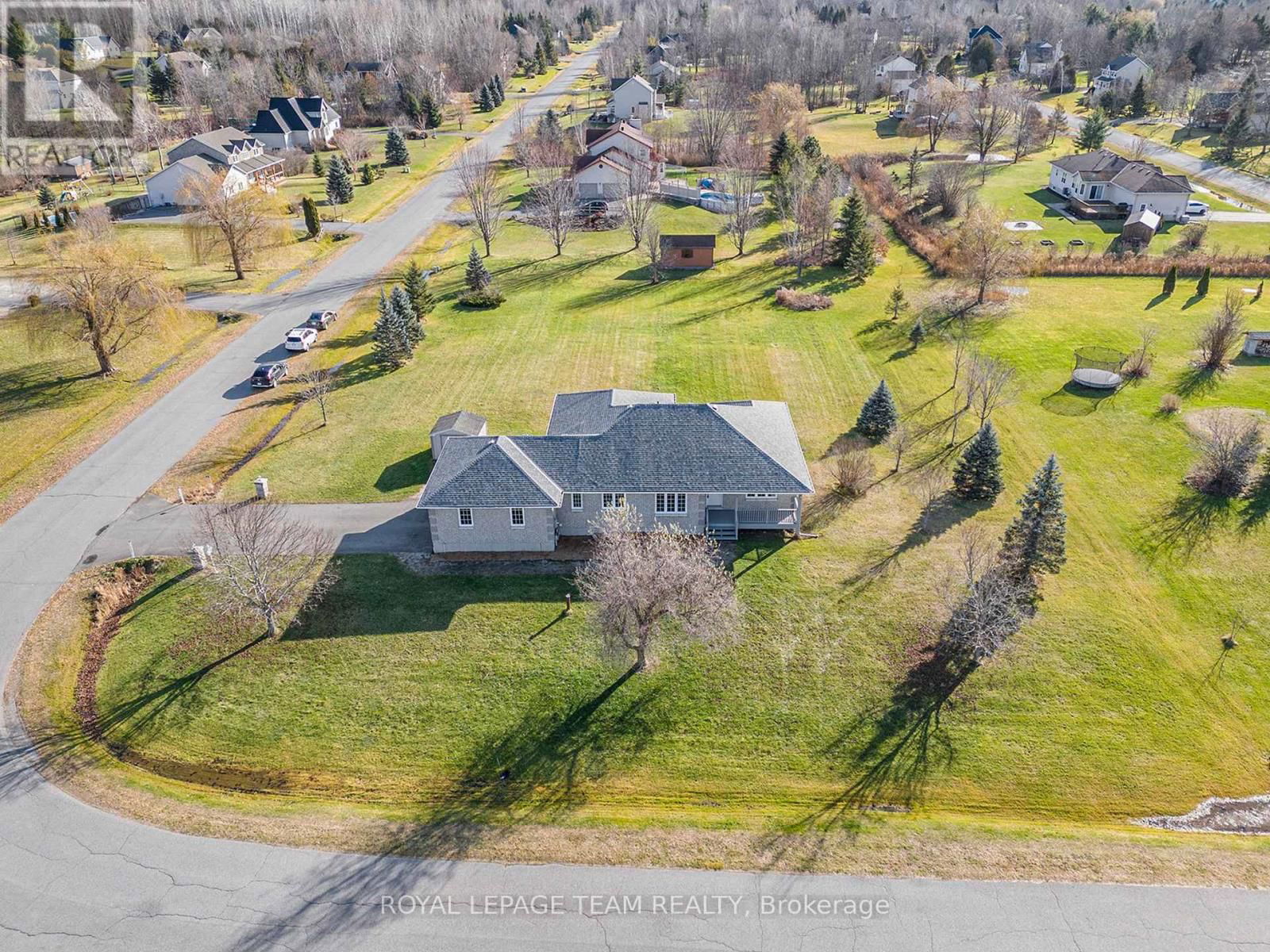 14 GARRISON DRIVE Image 43