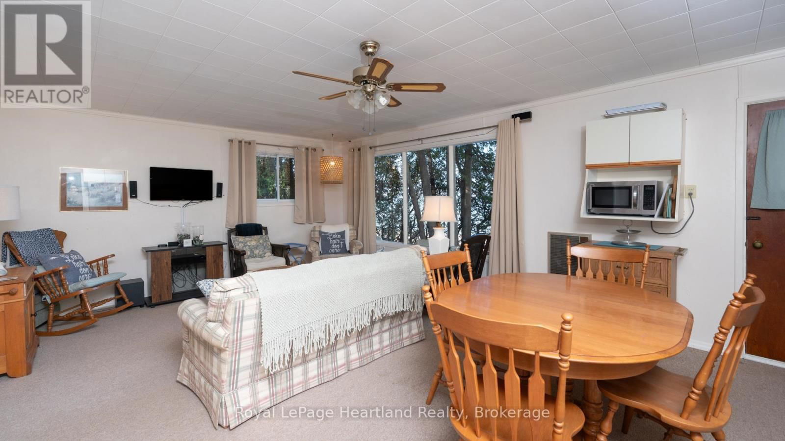 83815B DICKSON STREET Image 15