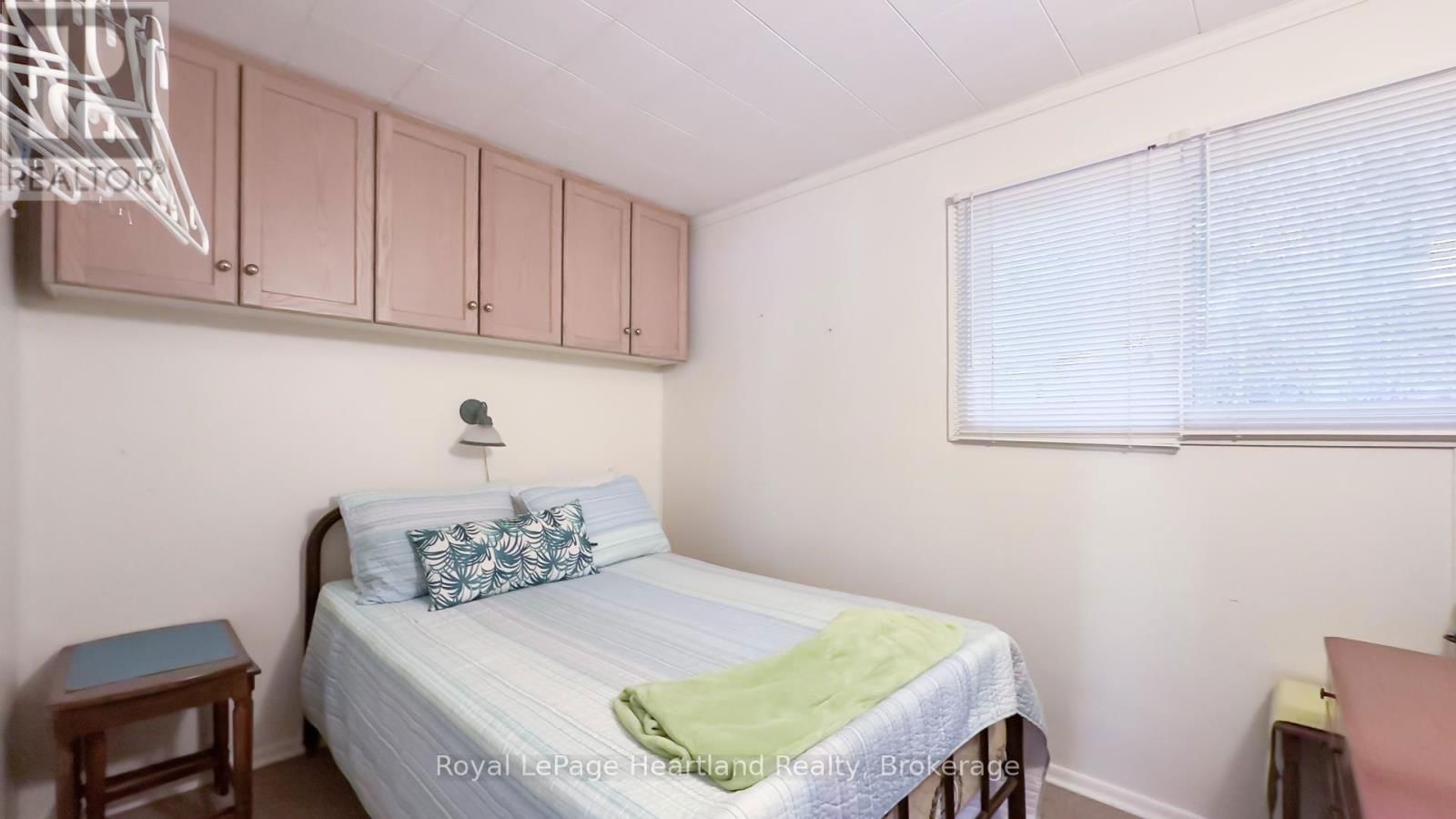 83815B DICKSON STREET Image 23