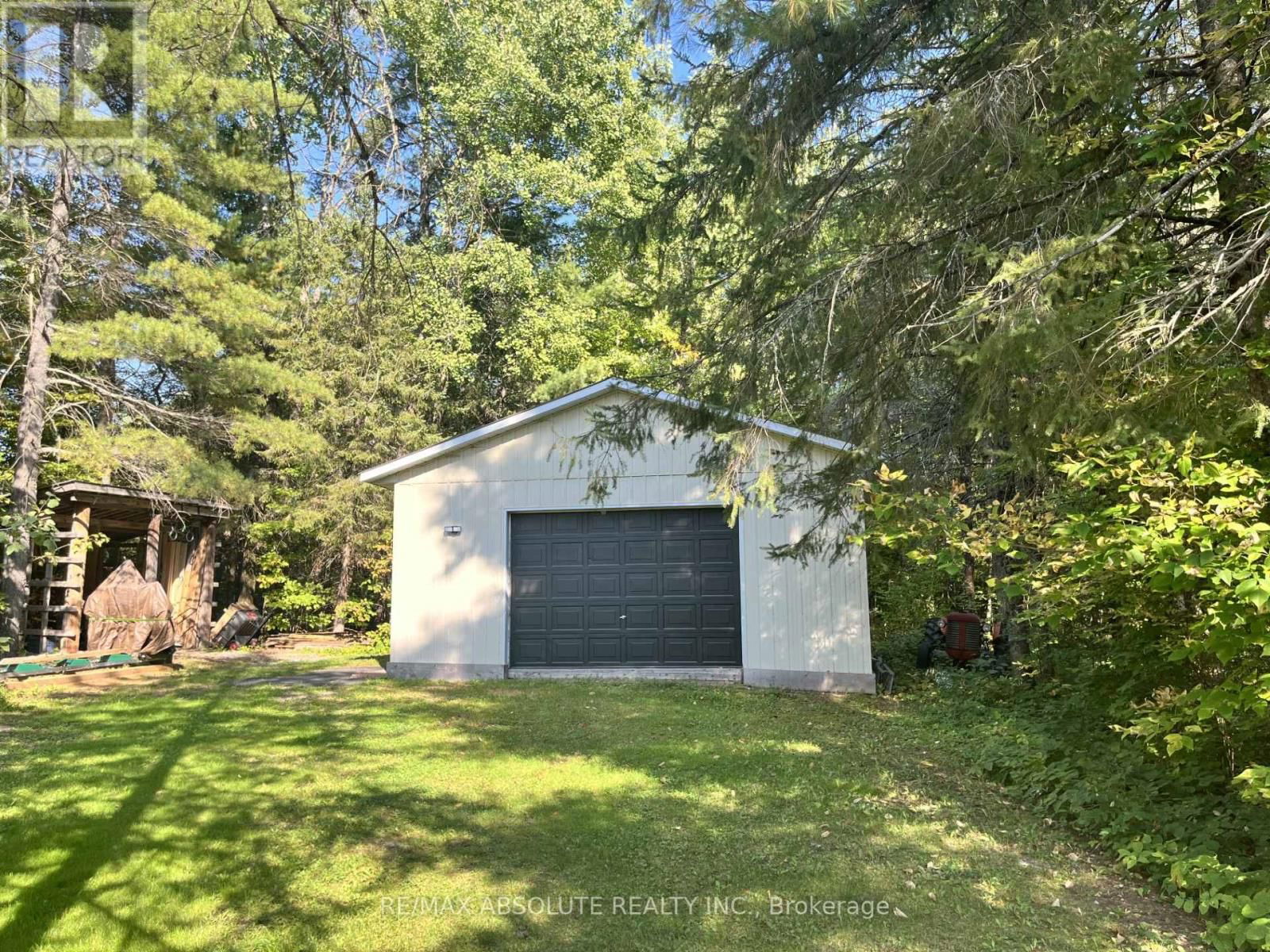 76 HIDDEN RIVER ROAD Image 46