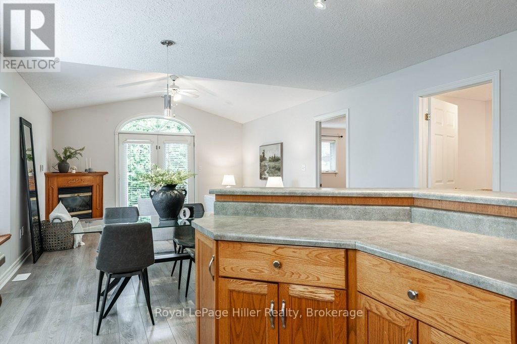 176 FRANKLIN DRIVE Image 10