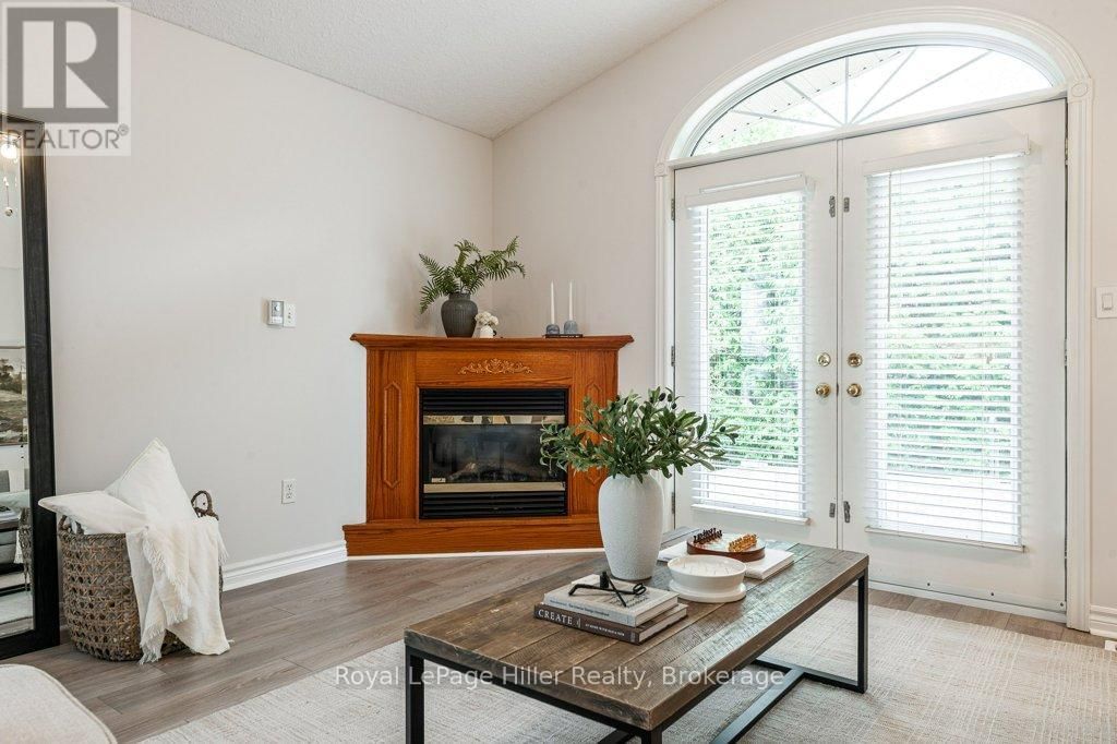 176 FRANKLIN DRIVE Image 15