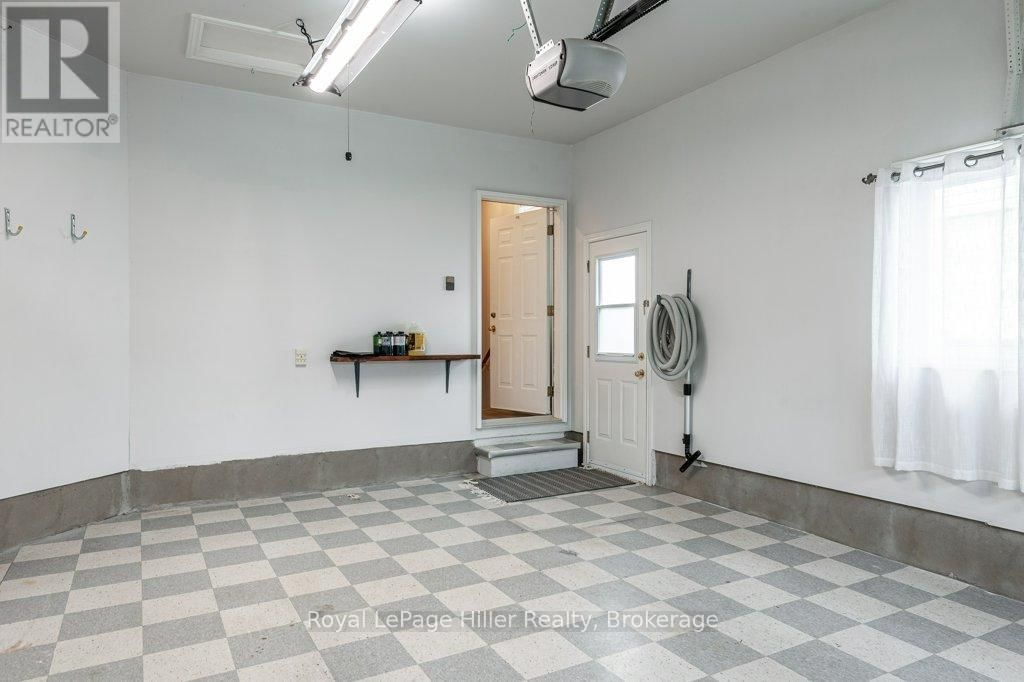 176 FRANKLIN DRIVE Image 25