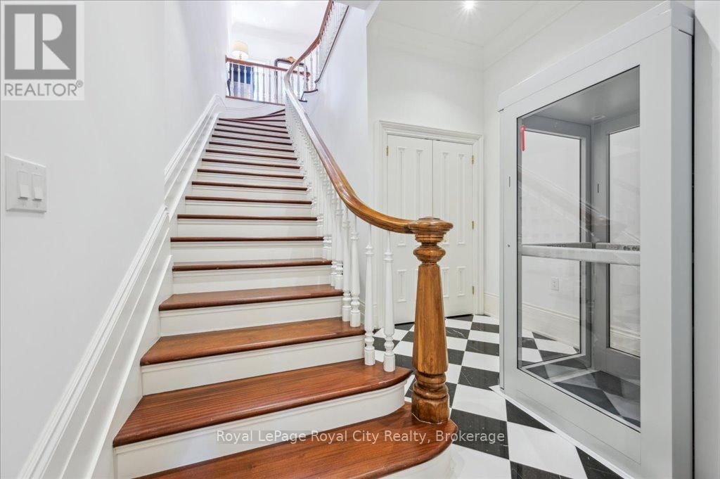 15 - 25 MANOR PARK CRESCENT Image 15
