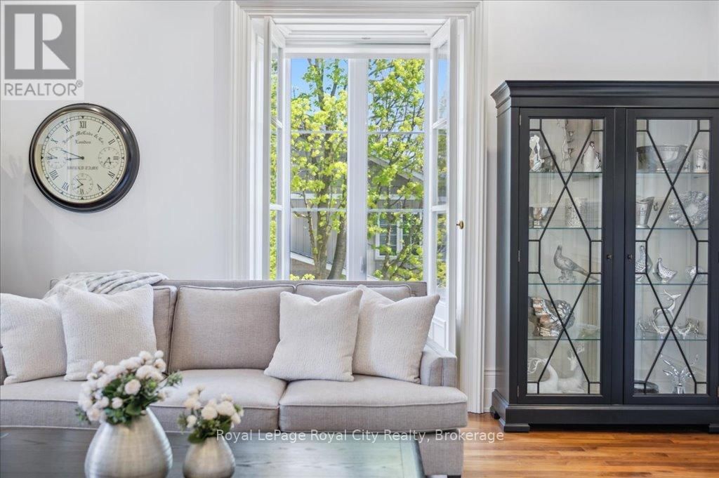 15 - 25 MANOR PARK CRESCENT Image 6