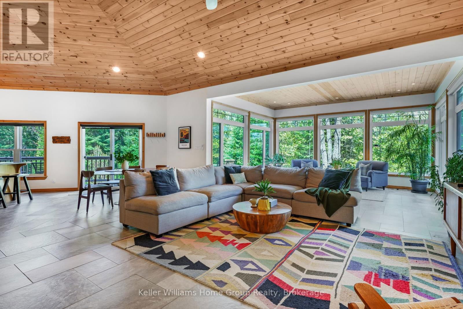 124 NELSON DRIVE Image 14