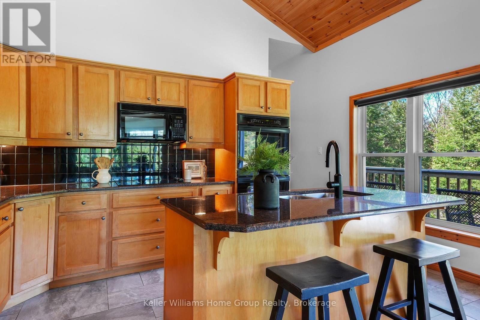124 NELSON DRIVE Image 18