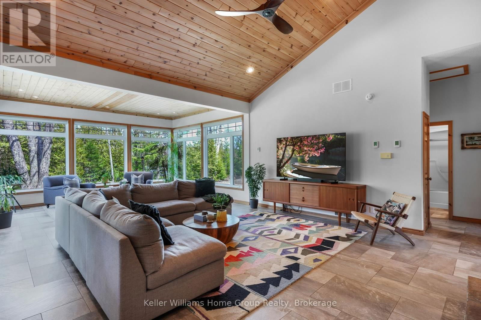 124 NELSON DRIVE Image 19