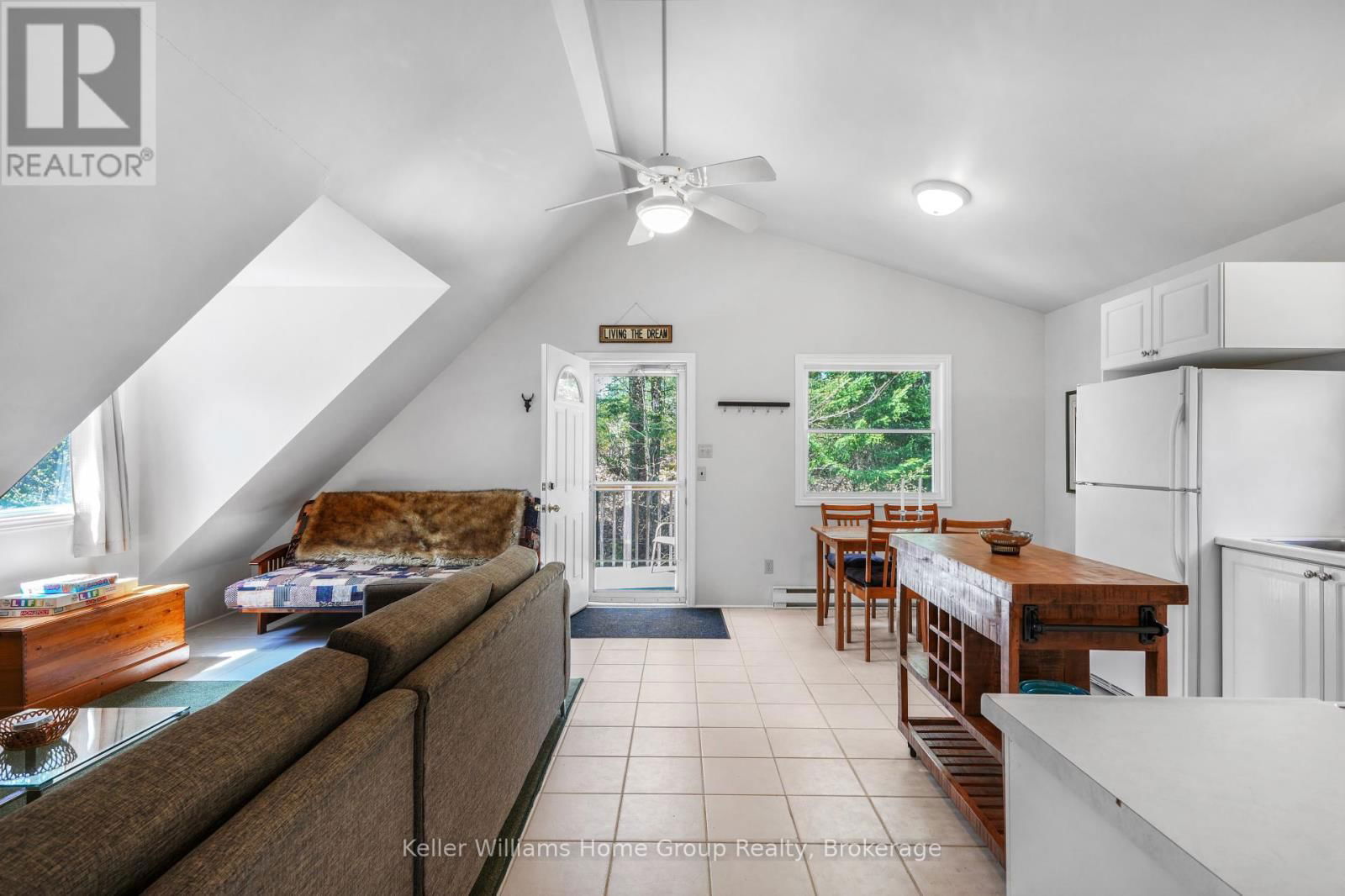 124 NELSON DRIVE Image 32