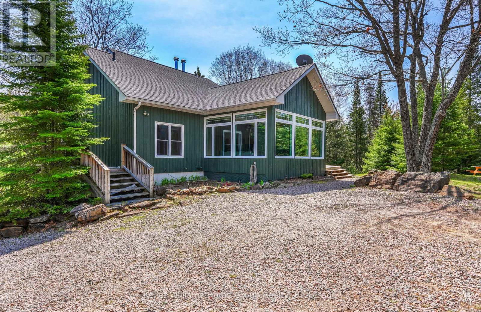 124 NELSON DRIVE Image 37