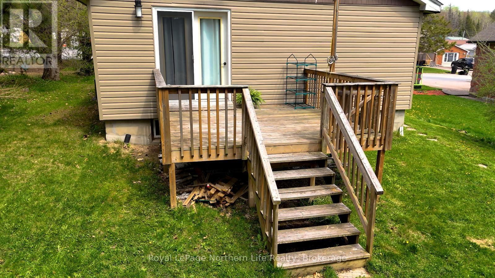 321 MAIN STREET Image 12