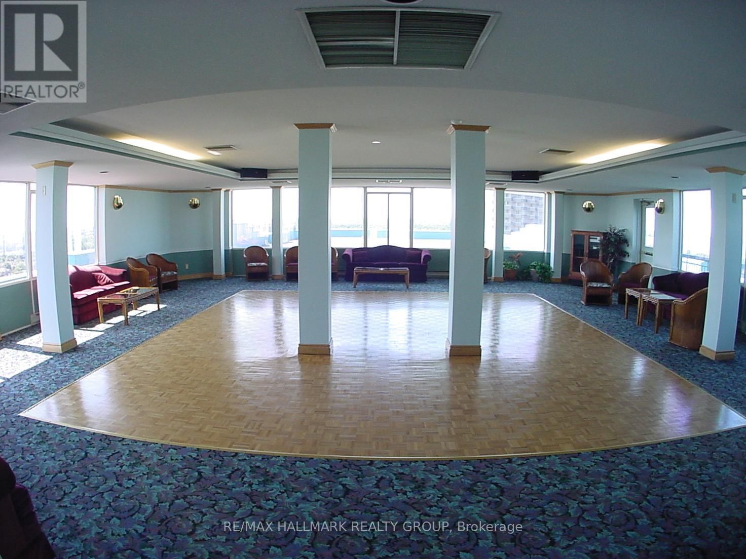221 - 1025 GRENON AVENUE Image 22