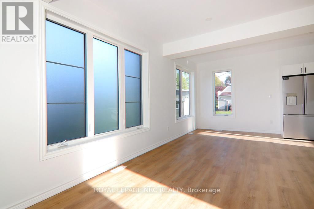 203 PARK STREET Image 30