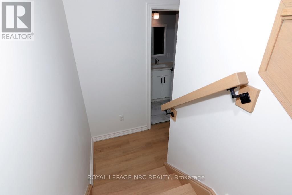 203 PARK STREET Image 31