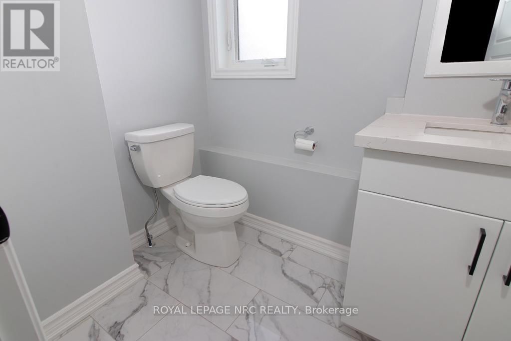 203 PARK STREET Image 32