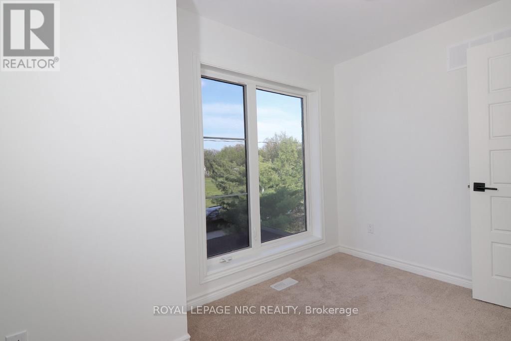 203 PARK STREET Image 39
