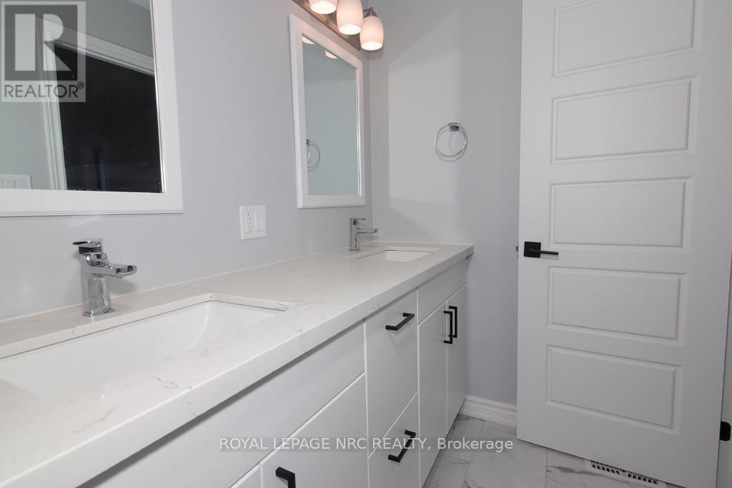 203 PARK STREET Image 42