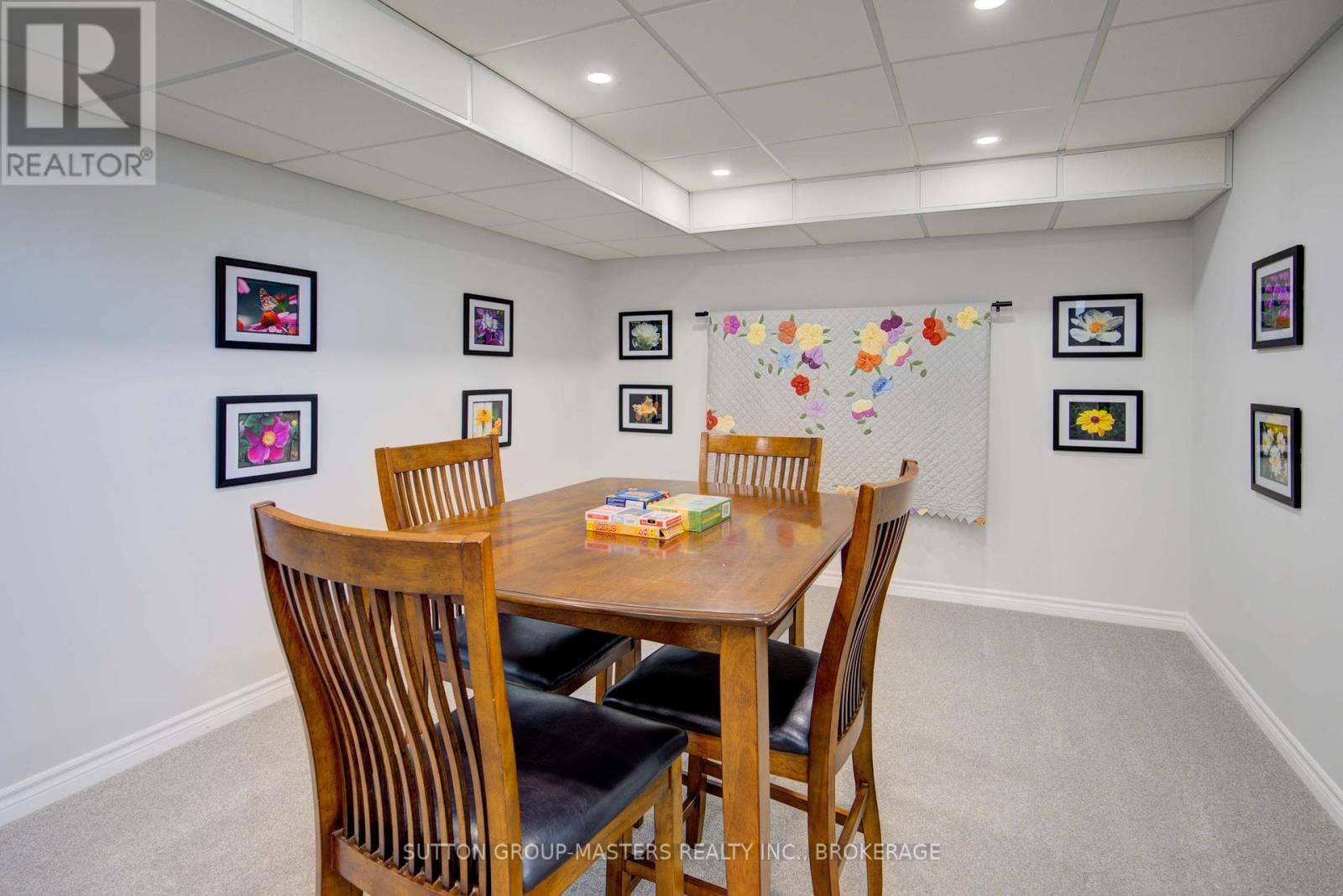 24 COUNTRY CLUB DRIVE Image 36