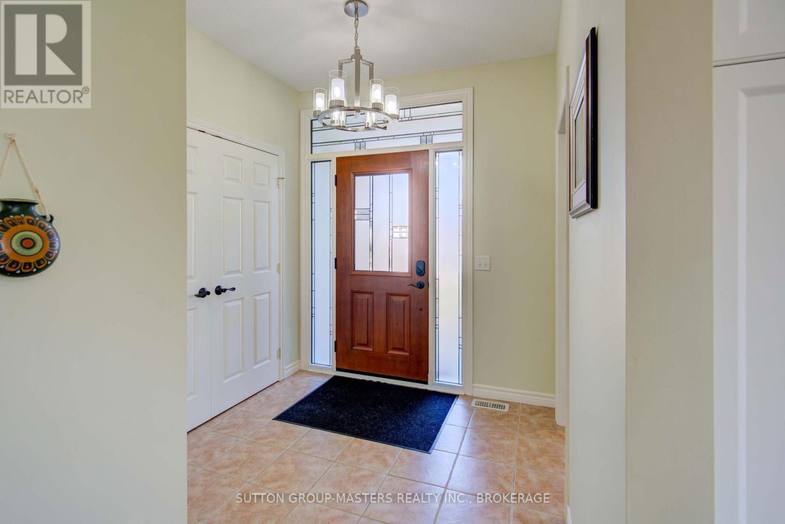24 COUNTRY CLUB DRIVE Image 4