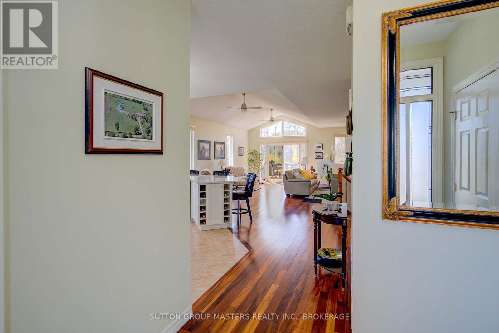 24 COUNTRY CLUB DRIVE Image 8