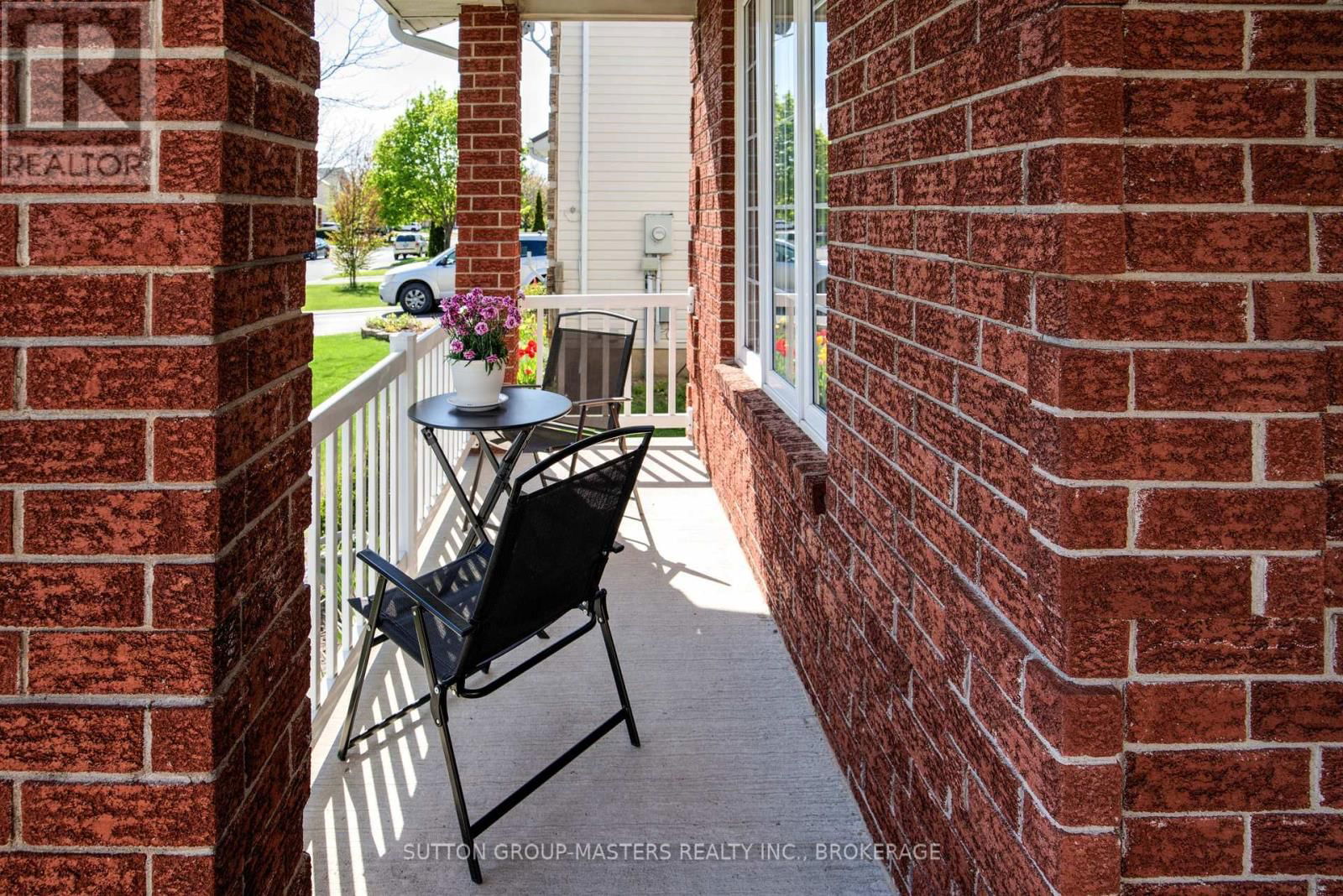 422 COOKE CRESCENT Image 30