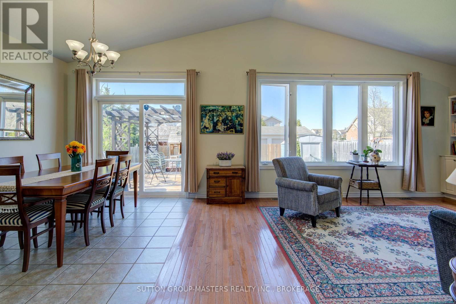 422 COOKE CRESCENT Image 7