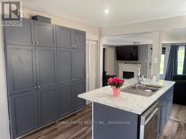 165 PHILLIPS STREET Image 10