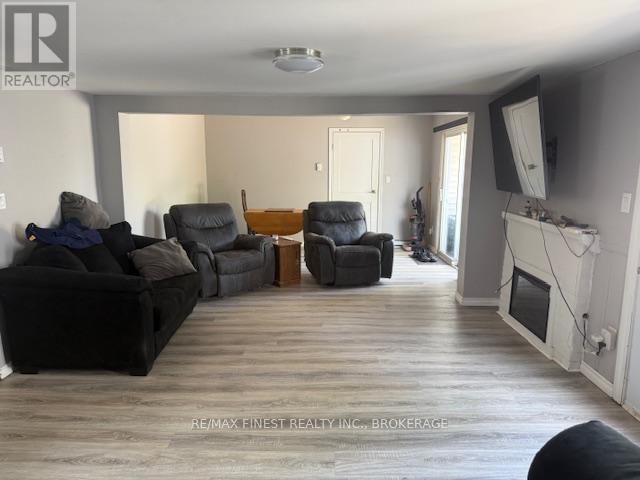 165 PHILLIPS STREET Image 12