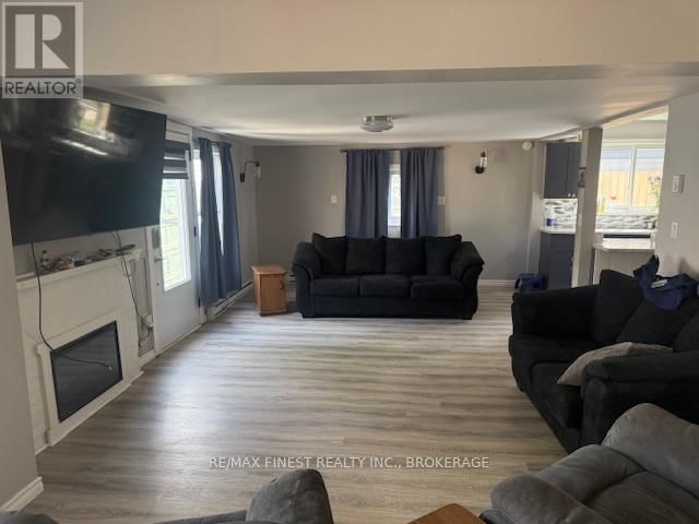 165 PHILLIPS STREET Image 13