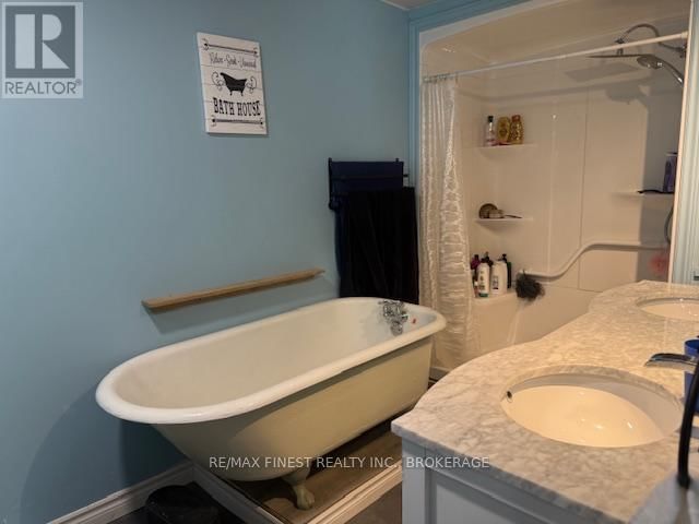 165 PHILLIPS STREET Image 15