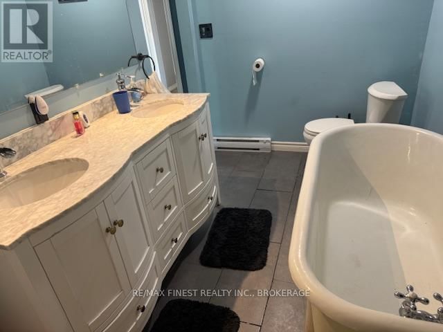 165 PHILLIPS STREET Image 16