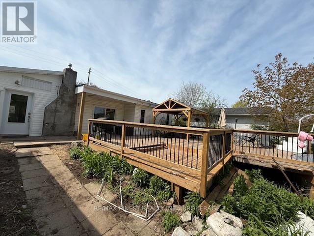 165 PHILLIPS STREET Image 27
