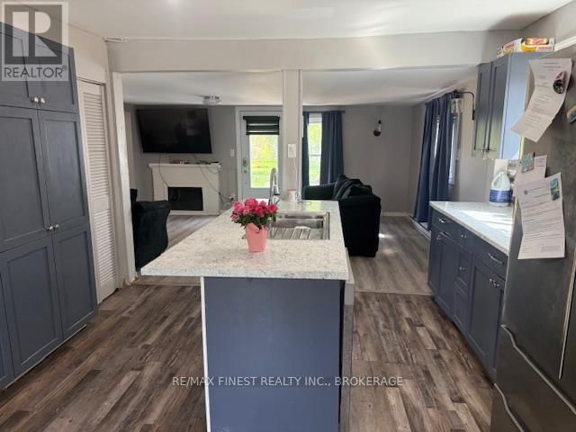 165 PHILLIPS STREET Image 9