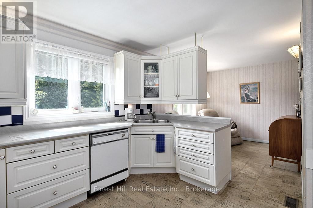 494502 TRAVERSTON ROAD Image 22