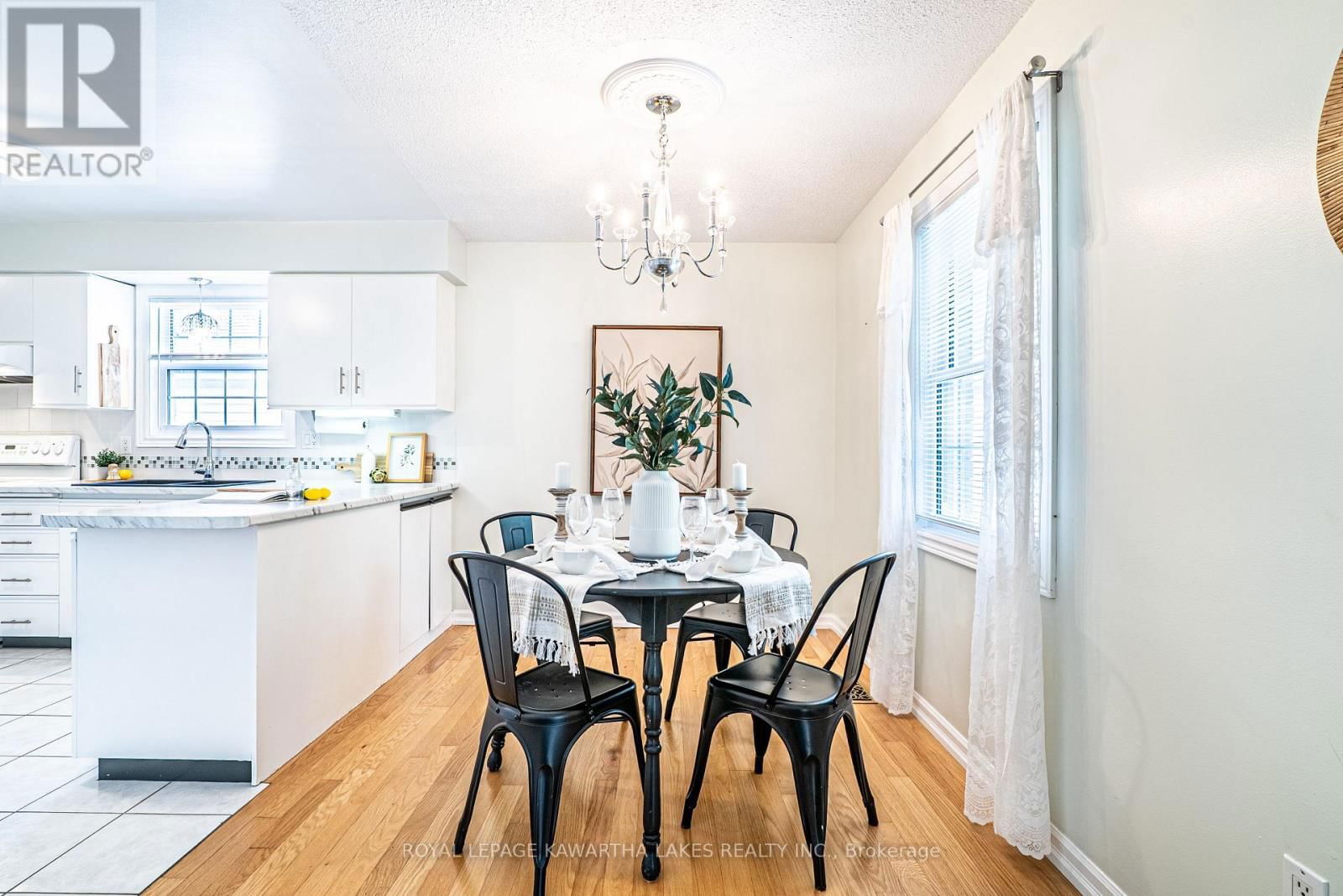 83 LORI BOULEVARD Image 23
